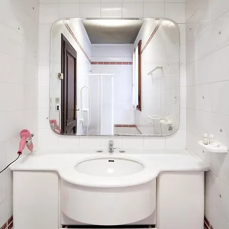 Hotel Resort Hotel 3*